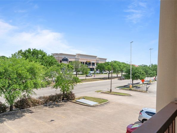 12989 Bellaire Boulevard 3, Houston TX 77072