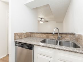 10555 Turtlewood Court 116, Houston TX 77072