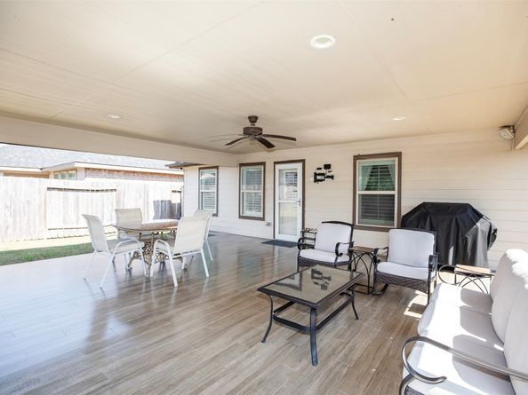 12510 W Hillock Lane, Houston TX 77047