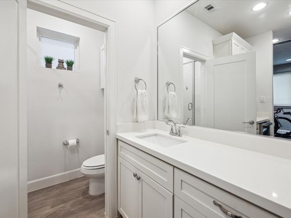 1050 Timbergrove Yards Lane, Houston TX 77008