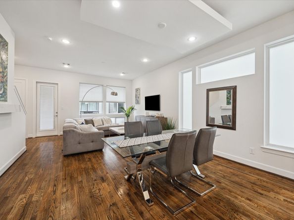 1050 Timbergrove Yards Lane, Houston TX 77008