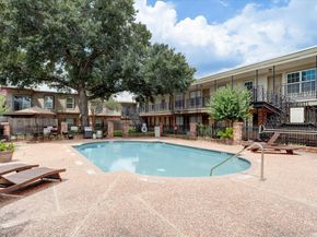 3131 Southwest Freeway C29, Houston TX 77098