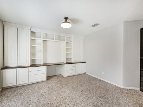 13203 Yaupon Holly Lane, Houston TX 77044