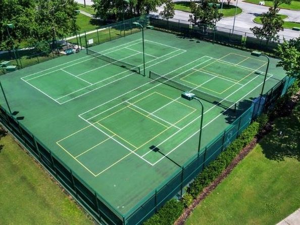 13203 Yaupon Holly Lane, Houston TX 77044