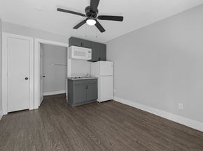 3714 Dabney Street 10, Houston TX 77026