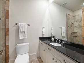 5207 Calle Montilla Place, Houston TX 77007