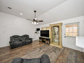 11638 Evesborough Drive, Houston TX 77099