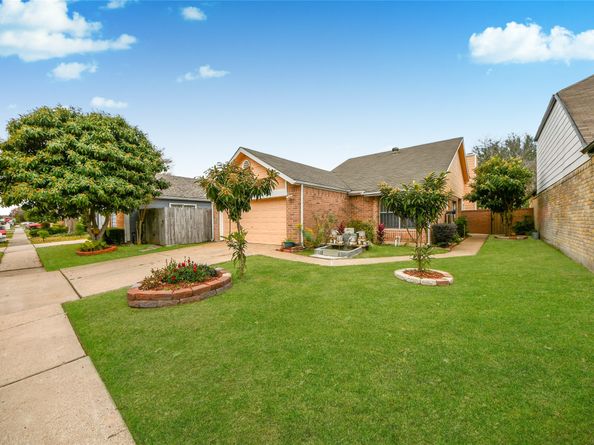 11638 Evesborough Drive, Houston TX 77099