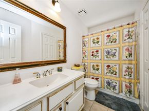 11638 Evesborough Drive, Houston TX 77099