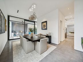 2332 Wroxton Road, Houston TX 77005