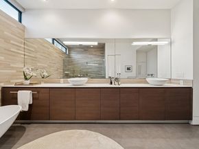 2332 Wroxton Road, Houston TX 77005