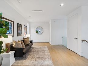 2332 Wroxton Road, Houston TX 77005