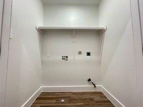 7819 Angus Street, Houston TX 77028