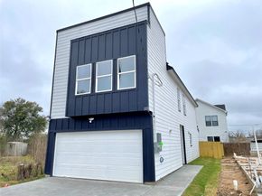 7819 Angus Street, Houston TX 77028