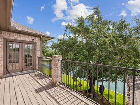 934 Poydras Street, Sugar Land TX 77498