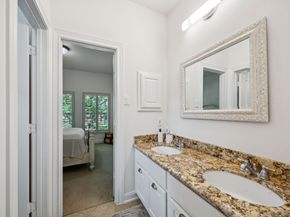 934 Poydras Street, Sugar Land TX 77498