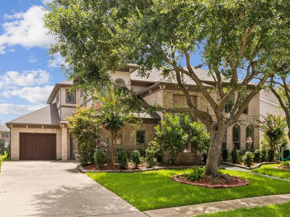 934 Poydras Street, Sugar Land TX 77498