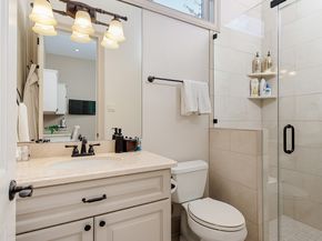 2 Lace Point, The Woodlands TX 77382