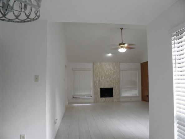 6819 Addicks Clodine Road, Houston TX 77083