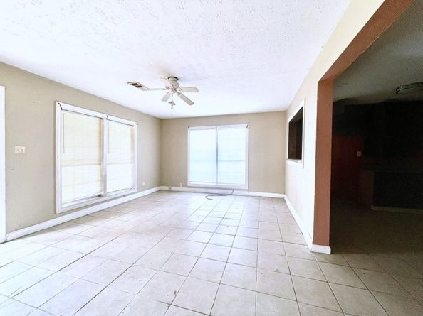 2814 Elysian Street, Houston TX 77009