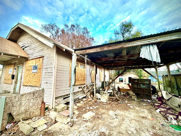 541 Zoe Street, Houston TX 77020