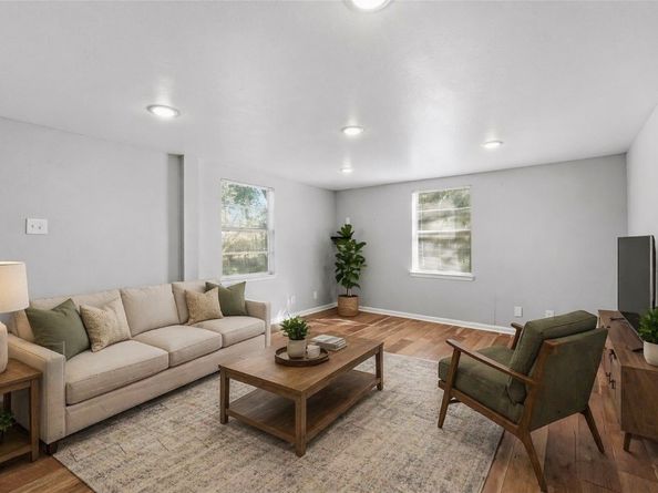 6526 Linden Street, Houston TX 77087