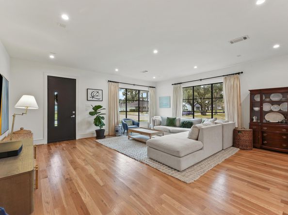 2331 Haverhill Drive, Houston TX 77008