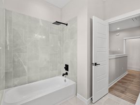 5915 Wheatley Hollow Lane, Houston TX 77091