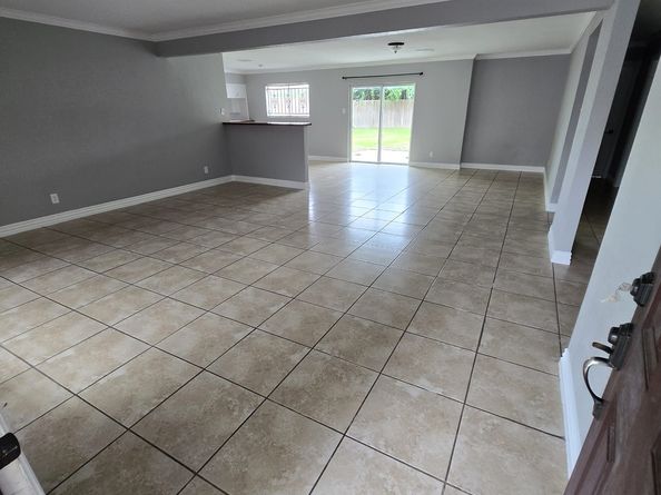 6814 Della Street, Houston TX 77093