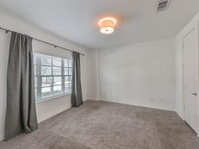 2715 Cohn Garden, Houston TX 77007