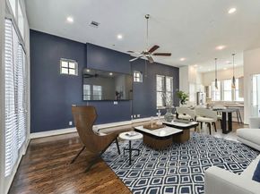 2715 Cohn Garden, Houston TX 77007