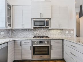 2715 Cohn Garden, Houston TX 77007