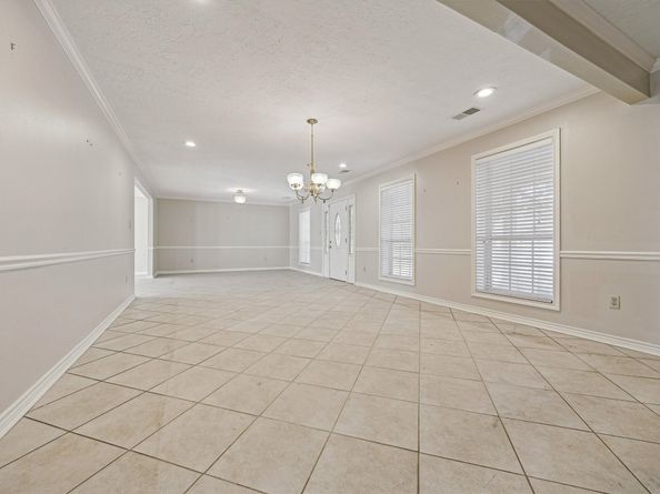 5659 Lymbar Drive, Houston TX 77096