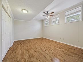 5659 Lymbar Drive, Houston TX 77096