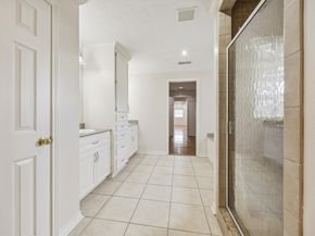 5659 Lymbar Drive, Houston TX 77096