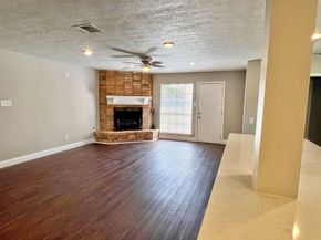 415 Sevenhampton Lane, Houston TX 77015