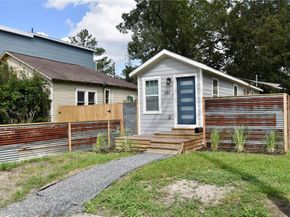 321 E 35th Street, Houston TX 77018