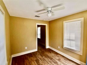 321 E 35th Street, Houston TX 77018