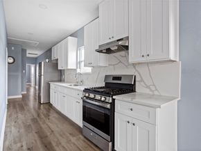 9814 Masterson St, Houston TX 77029