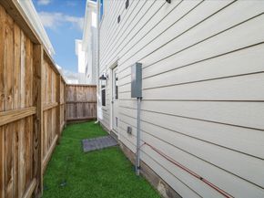 728 Carriage Knolls Drive, Houston TX 77008