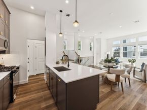 2125 Hoskins Drive B, Houston TX 77080