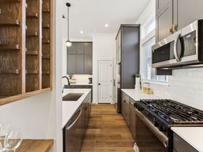 2125 Hoskins Drive B, Houston TX 77080