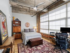 204 Travis Street 4E, Houston TX 77002