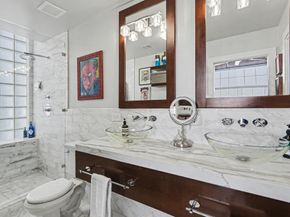 204 Travis Street 4E, Houston TX 77002