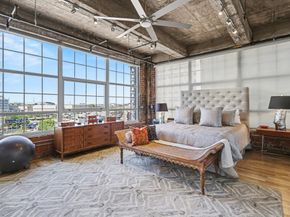 204 Travis Street 4E, Houston TX 77002