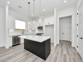 7012 & 7014 Saint Augustine Street, Houston TX 77021