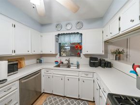 2718 Longleaf Pines Drive, Kingwood TX 77339