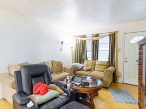 5634 Schevers Street, Houston TX 77033