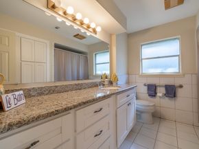 5238 Loch Lomond Drive, Houston TX 77096