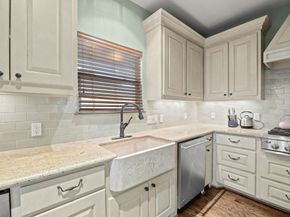 1106 W 18th Street A, Houston TX 77008